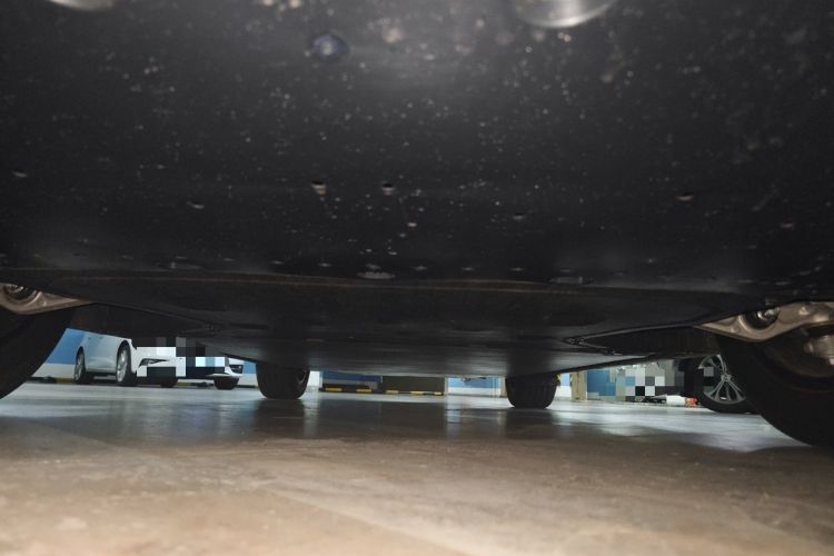 Used Xiaomi Auto YU7 2025 Ultra-Long Range Rear-Wheel Drive Version Chassis Front