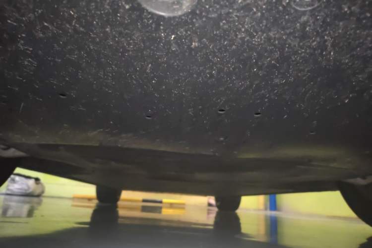 Used Xiaomi Auto YU7 2025 Ultra-Long Range High-Performance All-Wheel-Drive Max Edition Chassis Front