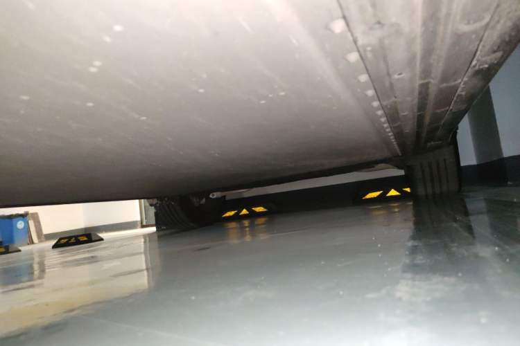 Used Xiaomi Auto YU7 2025 Ultra-Long Range High-Performance All-Wheel-Drive Max Edition Chassis Front Left