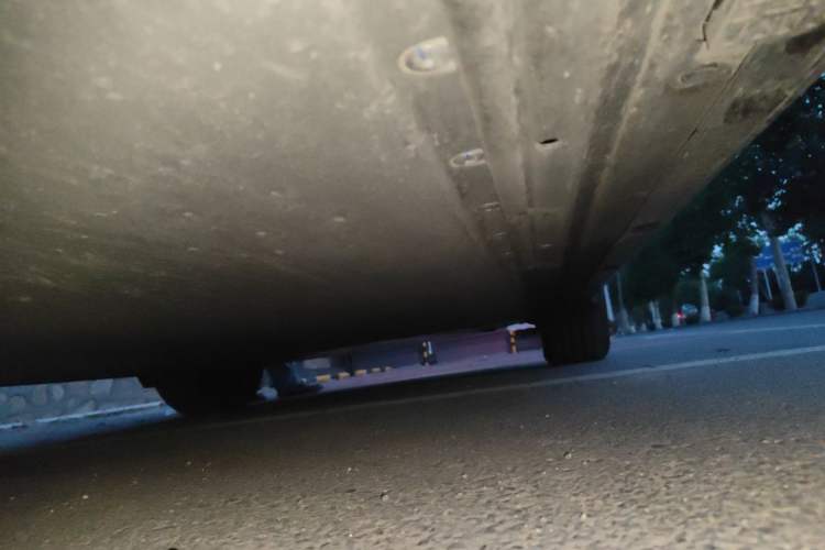 Used Xiaomi Auto YU7 2025 Ultra-Long Range Rear-Wheel Drive Version Chassis Front Left