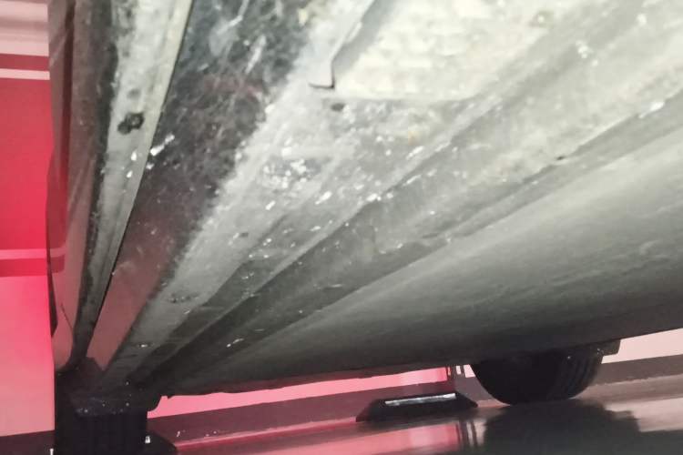 Used Xiaomi Auto YU7 2025 Ultra-Long Range Rear-Wheel Drive Version Chassis Front Right