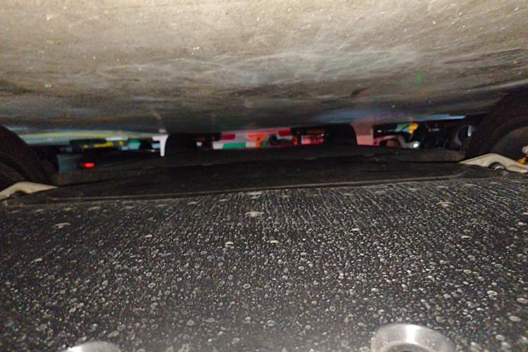 Used Xiaomi Auto YU7 2025 Ultra-Long Range Rear-Wheel Drive Version Chassis Front
