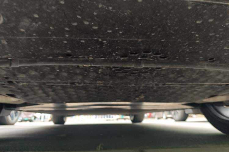Used Xiaomi Auto YU7 2025 Ultra-Long Range High-Performance All-Wheel-Drive Max Edition Chassis Rear