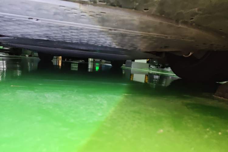 Used Xiaomi Auto YU7 2025 Ultra-Long Range High-Performance All-Wheel-Drive Max Edition Chassis Rear