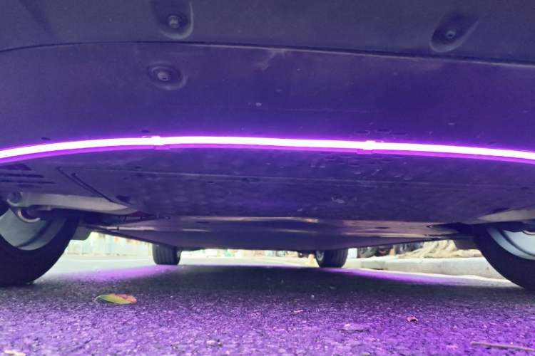 Used Xiaomi Auto YU7 2025 Ultra-Long Range High-Performance All-Wheel-Drive Max Edition Chassis Rear