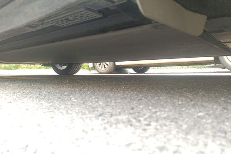 Used Xiaomi Auto YU7 2025 Ultra-Long Range High-Performance All-Wheel-Drive Max Edition Chassis Rear Left