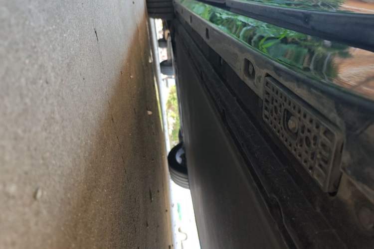 Used Xiaomi Auto YU7 2025 Ultra-Long Range High-Performance All-Wheel-Drive Max Edition Chassis Rear Left