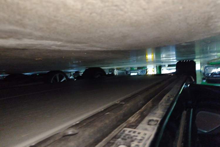 Used Xiaomi Auto YU7 2025 Ultra-Long Range Rear-Wheel Drive Version Chassis Rear Left