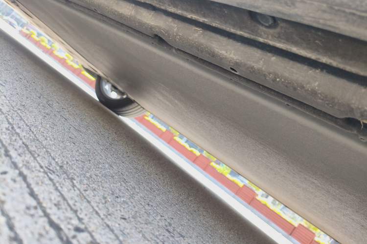 Used Xiaomi Auto YU7 2025 Ultra-Long Range High-Performance All-Wheel-Drive Max Edition Chassis Rear Left
