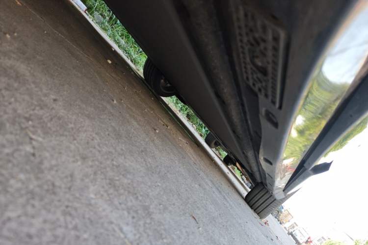 Used Xiaomi Auto YU7 2025 Ultra-Long Range High-Performance All-Wheel-Drive Max Edition Chassis Rear Right