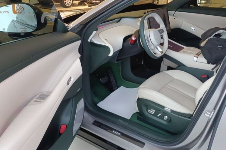 Used Xiaomi Auto YU7 2025 Ultra-Long Range High-Performance All-Wheel-Drive Max Edition Driver Seat