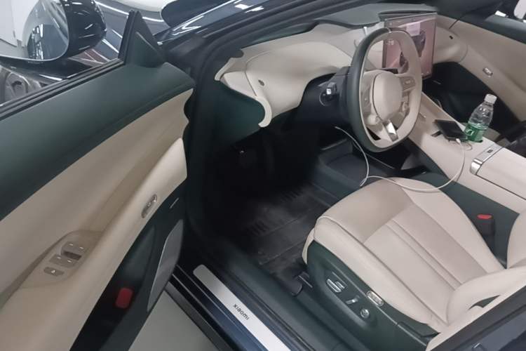 Used Xiaomi Auto YU7 2025 Ultra-Long Range All-Wheel Drive Pro Version Driver Seat