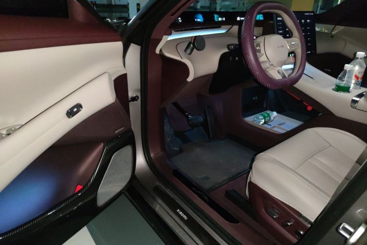 Used Xiaomi Auto YU7 2025 Ultra-Long Range High-Performance All-Wheel-Drive Max Edition Driver Seat