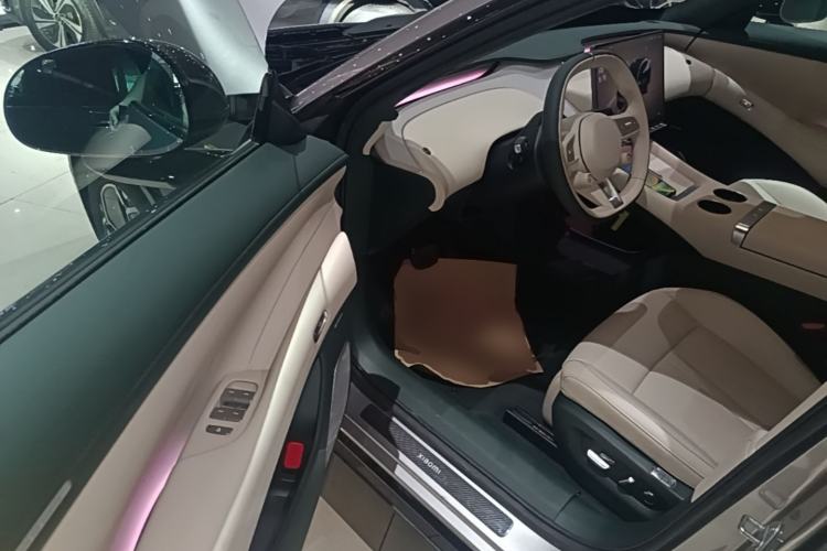 Used Xiaomi Auto YU7 2025 Ultra-Long Range High-Performance All-Wheel-Drive Max Edition Driver Seat
