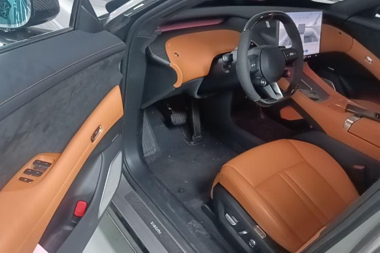 Used Xiaomi Auto YU7 2025 Ultra-Long Range High-Performance All-Wheel-Drive Max Edition Driver Seat