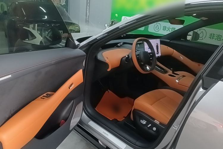 Used Xiaomi Auto YU7 2025 Ultra-Long Range Rear-Wheel Drive Version Driver Seat