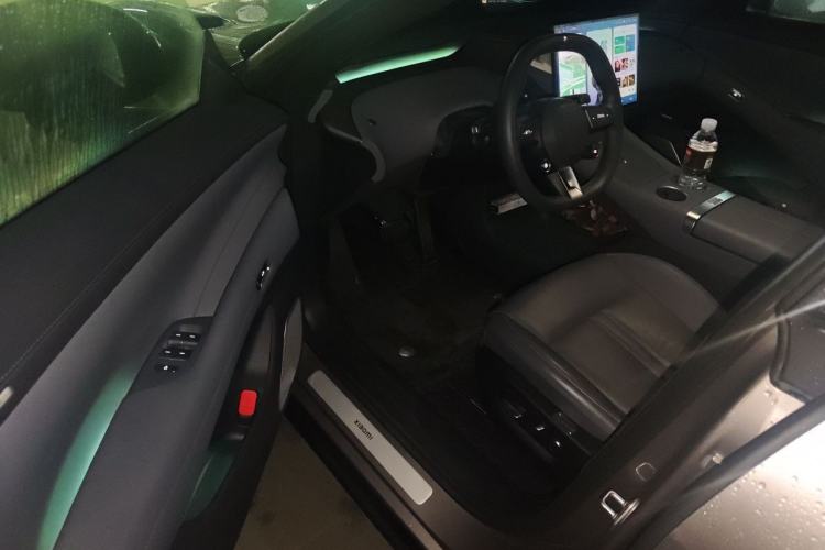 Used Xiaomi Auto YU7 2025 Ultra-Long Range Rear-Wheel Drive Version Driver Seat