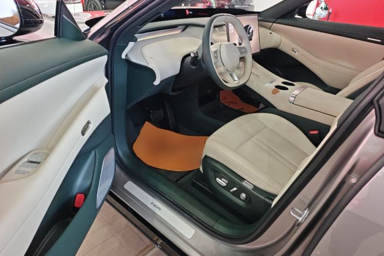 Used Xiaomi Auto YU7 2025 Ultra-Long Range Rear-Wheel Drive Version Driver Seat