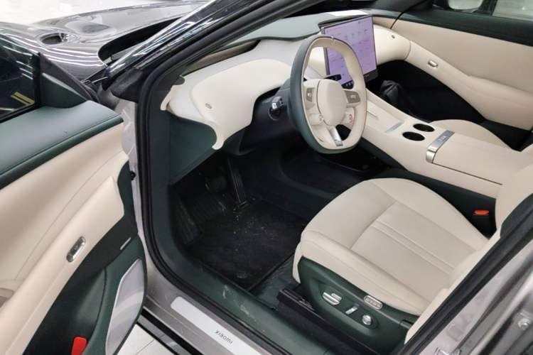 Used Xiaomi Auto YU7 2025 Ultra-Long Range Rear-Wheel Drive Version Driver Seat