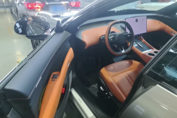 Used Xiaomi Auto YU7 2025 Ultra-Long Range Rear-Wheel Drive Version Driver Seat