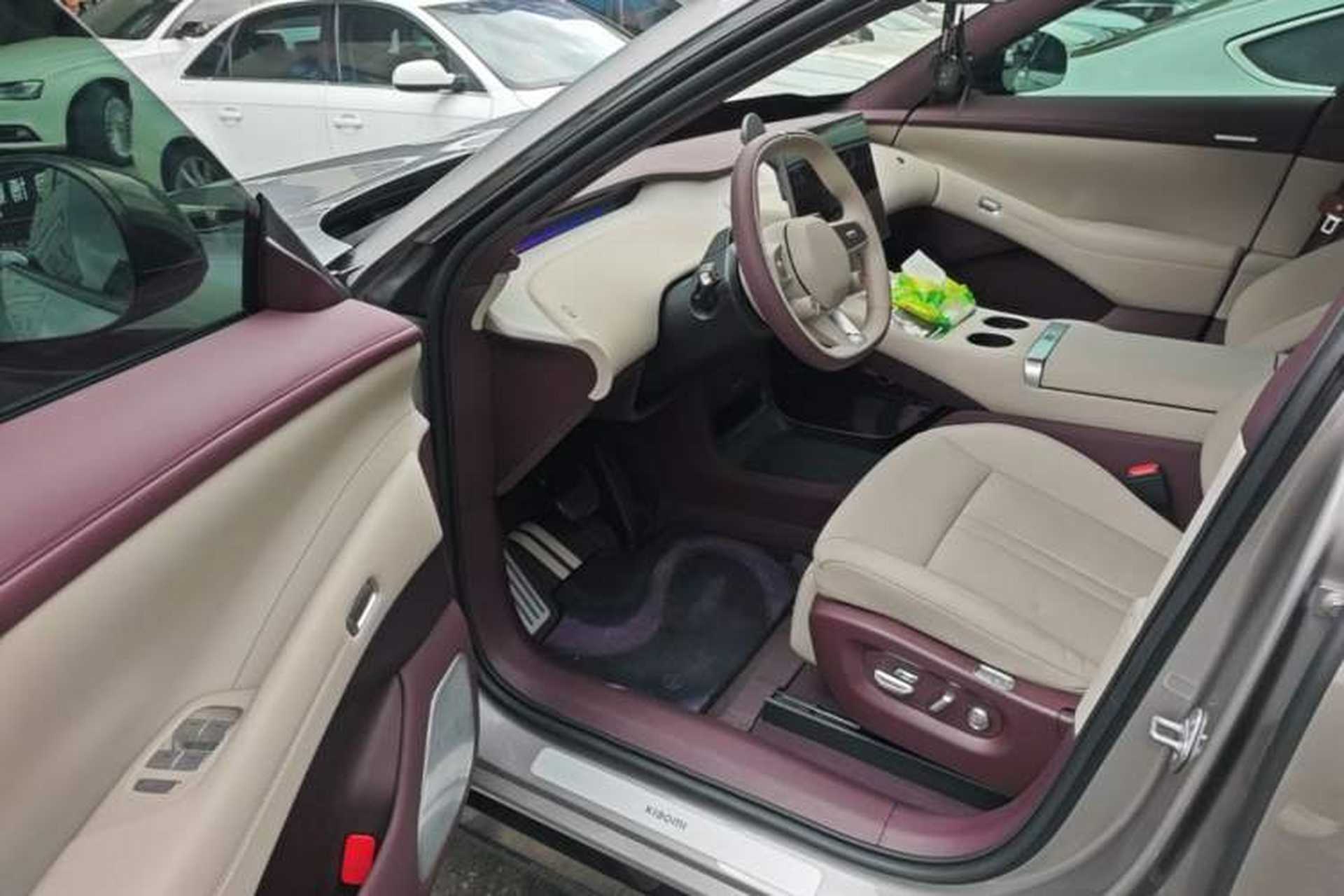 Used Xiaomi Auto YU7 2025 Ultra-Long Range Rear-Wheel Drive Version Driver Seat