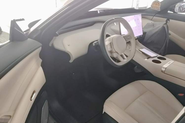Used Xiaomi Auto YU7 2025 Ultra-Long Range High-Performance All-Wheel-Drive Max Edition Driver Seat