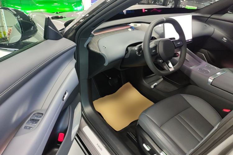 Used Xiaomi Auto YU7 2025 Ultra-Long Range Rear-Wheel Drive Version Driver Seat