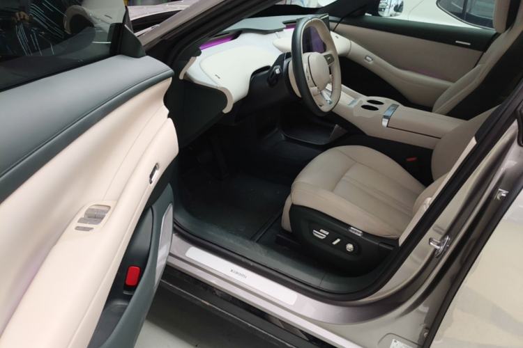 Used Xiaomi Auto YU7 2025 Ultra-Long Range All-Wheel Drive Pro Version Driver Seat