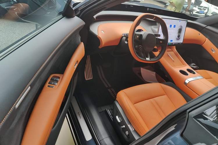 Used Xiaomi Auto YU7 2025 Ultra-Long Range All-Wheel Drive Pro Version Driver Seat