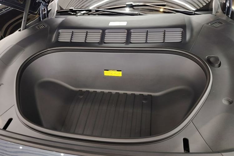 Used Xiaomi Auto YU7 2025 Ultra-Long Range High-Performance All-Wheel-Drive Max Edition Engine Bay