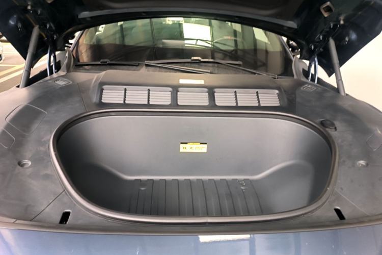 Used Xiaomi Auto YU7 2025 Ultra-Long Range High-Performance All-Wheel-Drive Max Edition Engine Bay