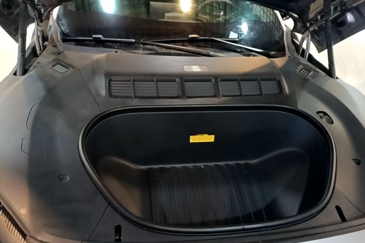 Used Xiaomi Auto YU7 2025 Ultra-Long Range Rear-Wheel Drive Version Engine Bay