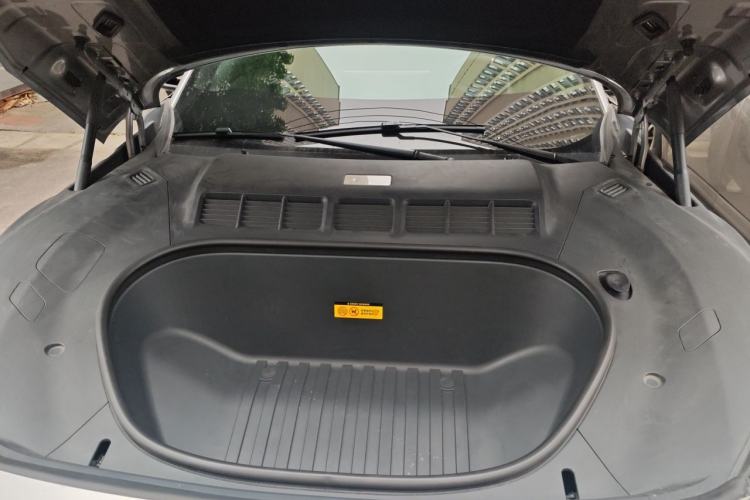 Used Xiaomi Auto YU7 2025 Ultra-Long Range High-Performance All-Wheel-Drive Max Edition Engine Bay