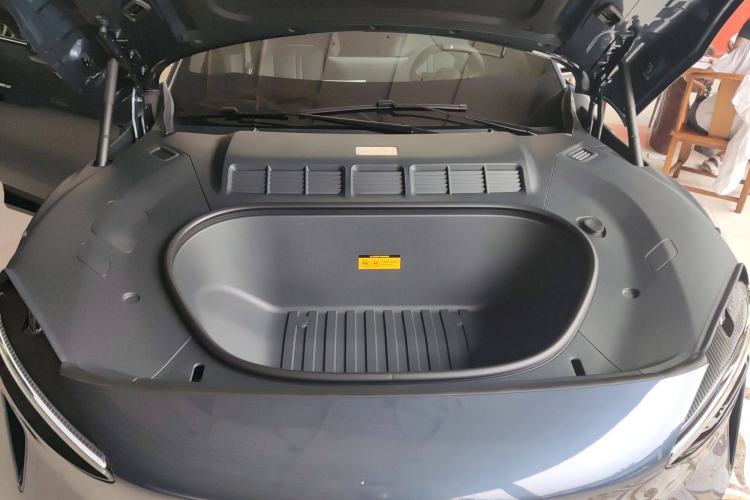 Used Xiaomi Auto YU7 2025 Ultra-Long Range High-Performance All-Wheel-Drive Max Edition Engine Bay