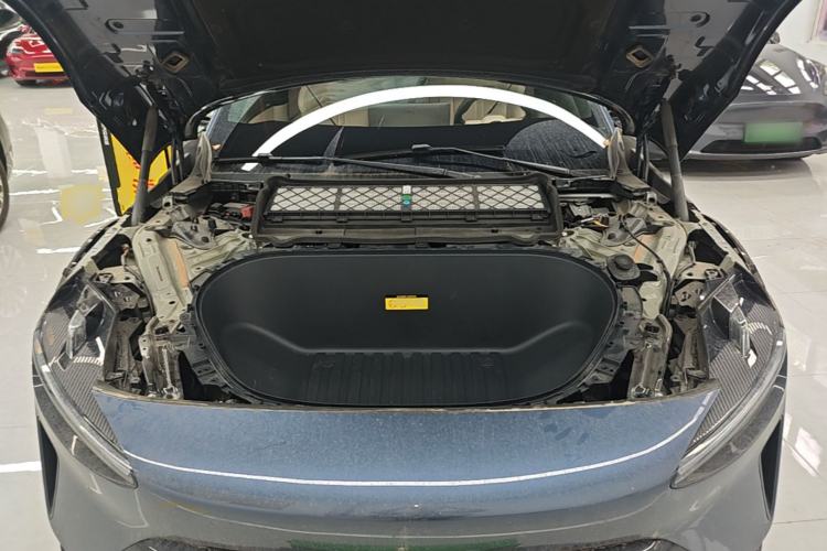 Used Xiaomi Auto YU7 2025 Ultra-Long Range High-Performance All-Wheel-Drive Max Edition Engine Bay
