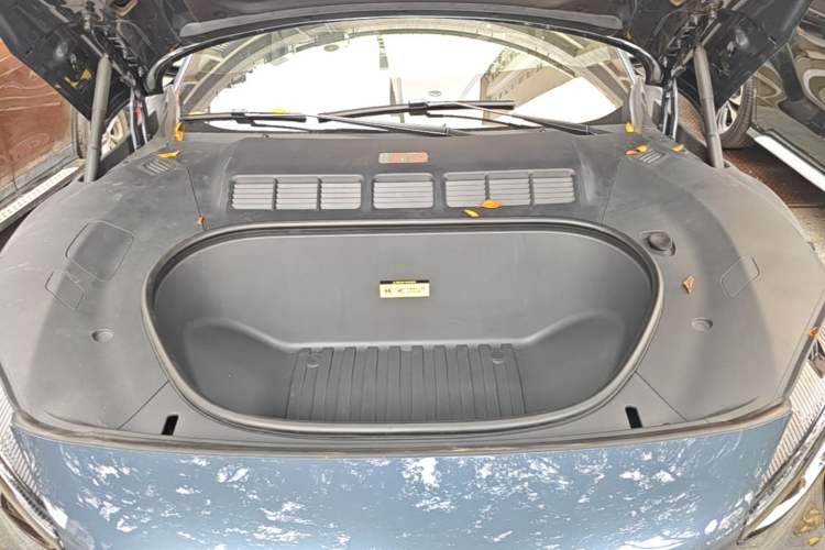 Used Xiaomi Auto YU7 2025 Ultra-Long Range High-Performance All-Wheel-Drive Max Edition Engine Bay