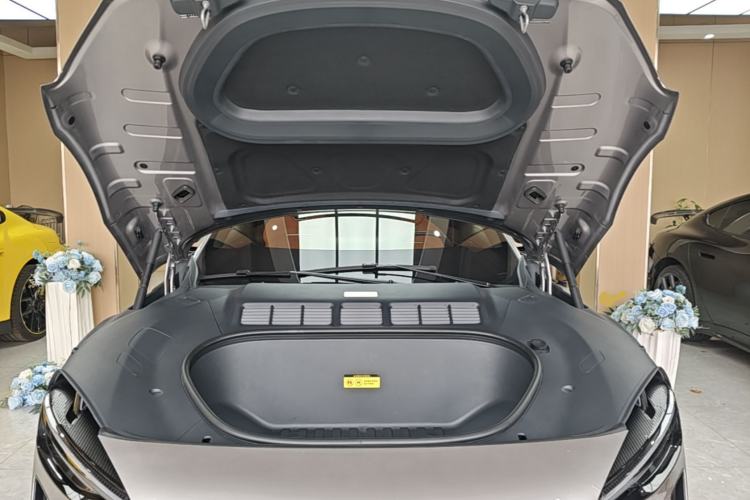 Used Xiaomi Auto YU7 2025 Ultra-Long Range High-Performance All-Wheel-Drive Max Edition Engine Bay