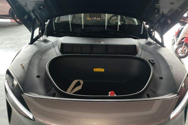 Used Xiaomi Auto YU7 2025 Ultra-Long Range Rear-Wheel Drive Version Engine Bay