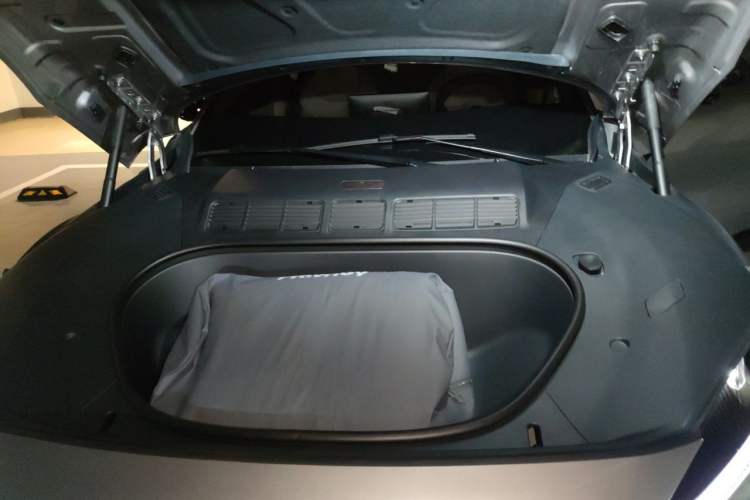 Used Xiaomi Auto YU7 2025 Ultra-Long Range High-Performance All-Wheel-Drive Max Edition Engine Bay