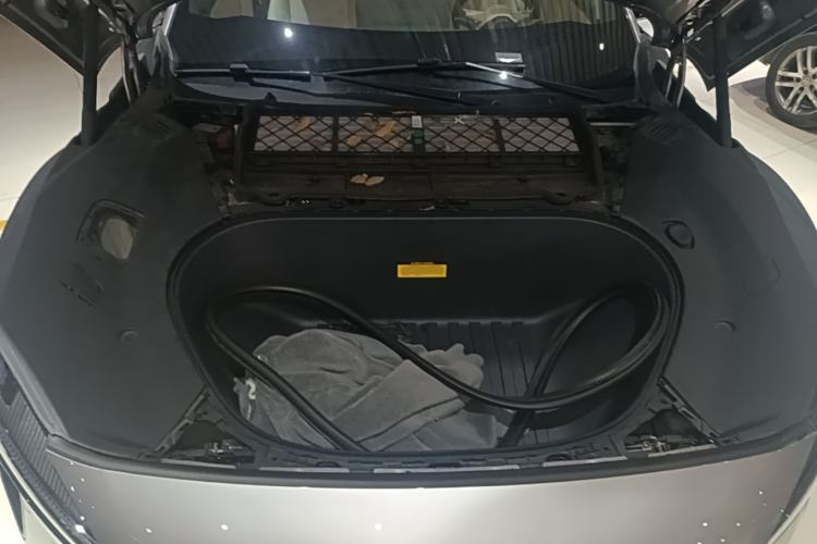 Used Xiaomi Auto YU7 2025 Ultra-Long Range High-Performance All-Wheel-Drive Max Edition Engine Bay