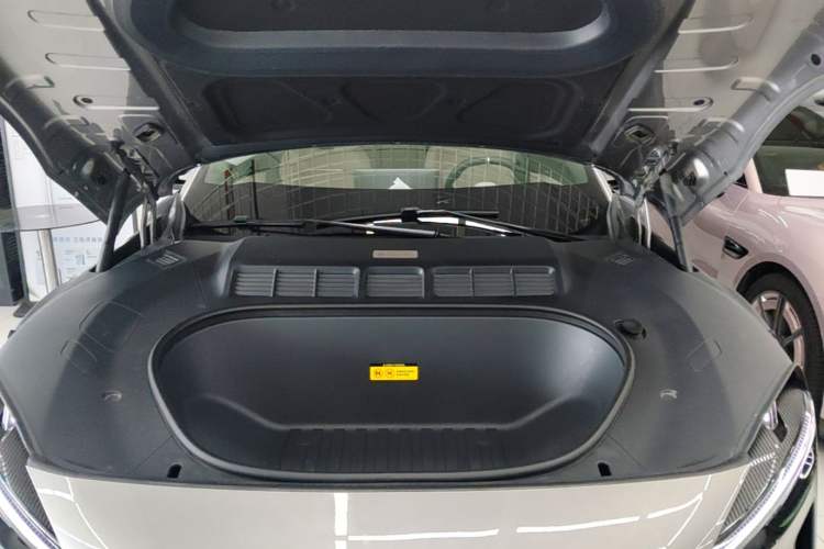 Used Xiaomi Auto YU7 2025 Ultra-Long Range Rear-Wheel Drive Version Engine Bay
