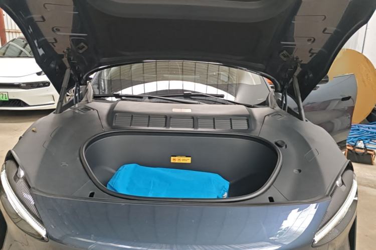 Used Xiaomi Auto YU7 2025 Ultra-Long Range High-Performance All-Wheel-Drive Max Edition Engine Bay