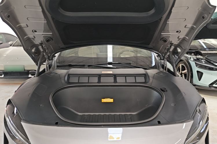 Used Xiaomi Auto YU7 2025 Ultra-Long Range High-Performance All-Wheel-Drive Max Edition Engine Bay