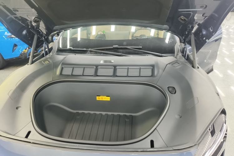 Used Xiaomi Auto YU7 2025 Ultra-Long Range High-Performance All-Wheel-Drive Max Edition Engine Bay