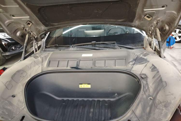 Used Xiaomi Auto YU7 2025 Ultra-Long Range Rear-Wheel Drive Version Engine Bay