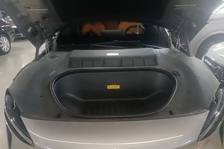 Used Xiaomi Auto YU7 2025 Ultra-Long Range High-Performance All-Wheel-Drive Max Edition Engine Bay