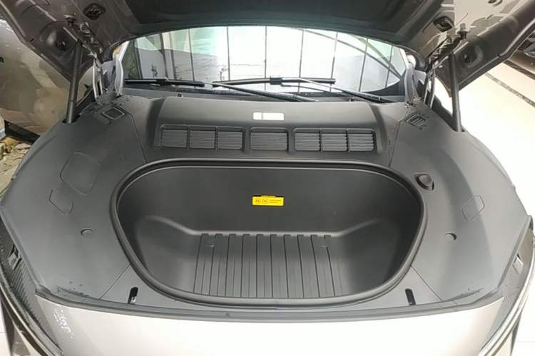 Used Xiaomi Auto YU7 2025 Ultra-Long Range Rear-Wheel Drive Version Engine Bay