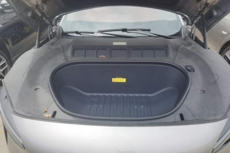 Used Xiaomi Auto YU7 2025 Ultra-Long Range High-Performance All-Wheel-Drive Max Edition Engine Bay