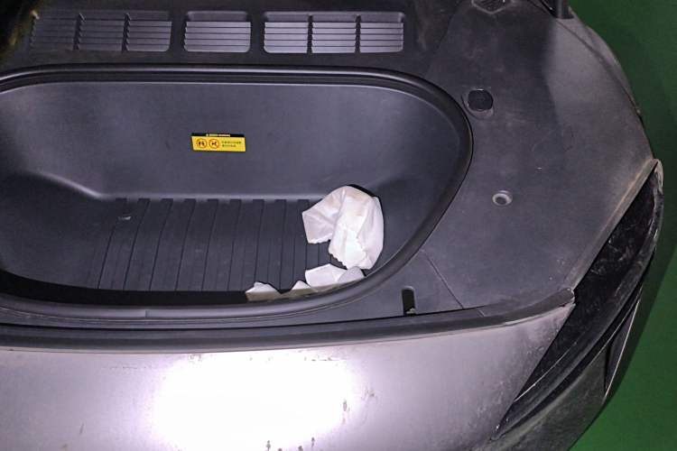 Used Xiaomi Auto YU7 2025 Ultra-Long Range Rear-Wheel Drive Version Engine Bay Left