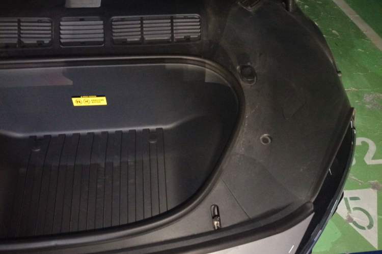 Used Xiaomi Auto YU7 2025 Ultra-Long Range All-Wheel Drive Pro Version Engine Bay Left
